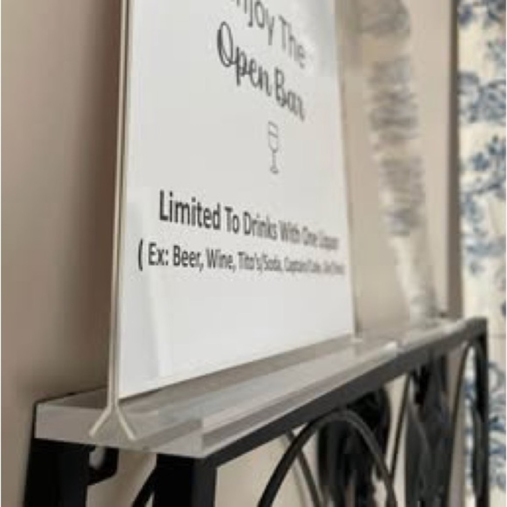 Table Signs - Picture 2 of 6